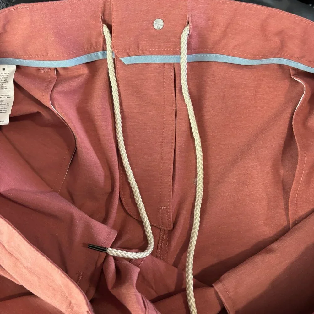 NWT Faherty Brand All Day Shorts Men's Size 40 Inseam 9 Rose Red (Pink)